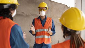 employees-with-safety-equipment